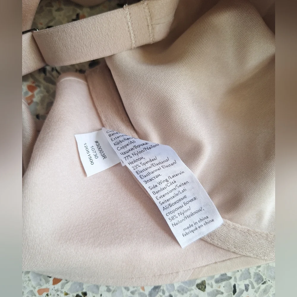 Spanx Unlined Full Cover‎ Bra